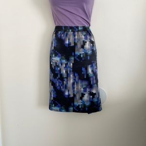 💙Dalia: size 6 black multi- color print skirt